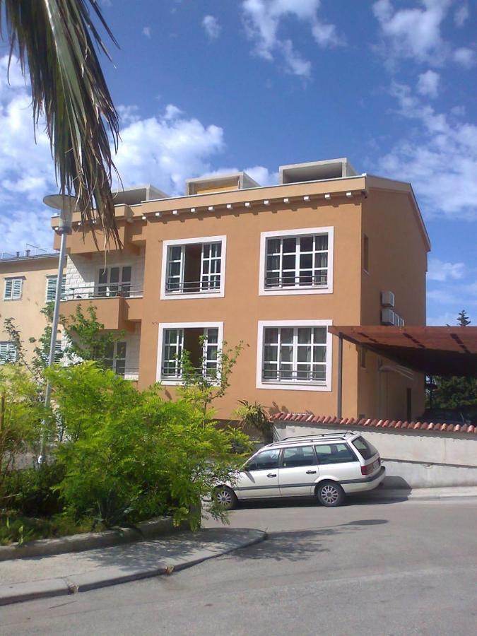 Apartmani Mistral Makarska Exterior foto