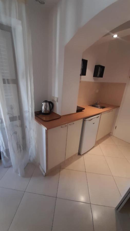 Apartmani Mistral Makarska Zimmer foto