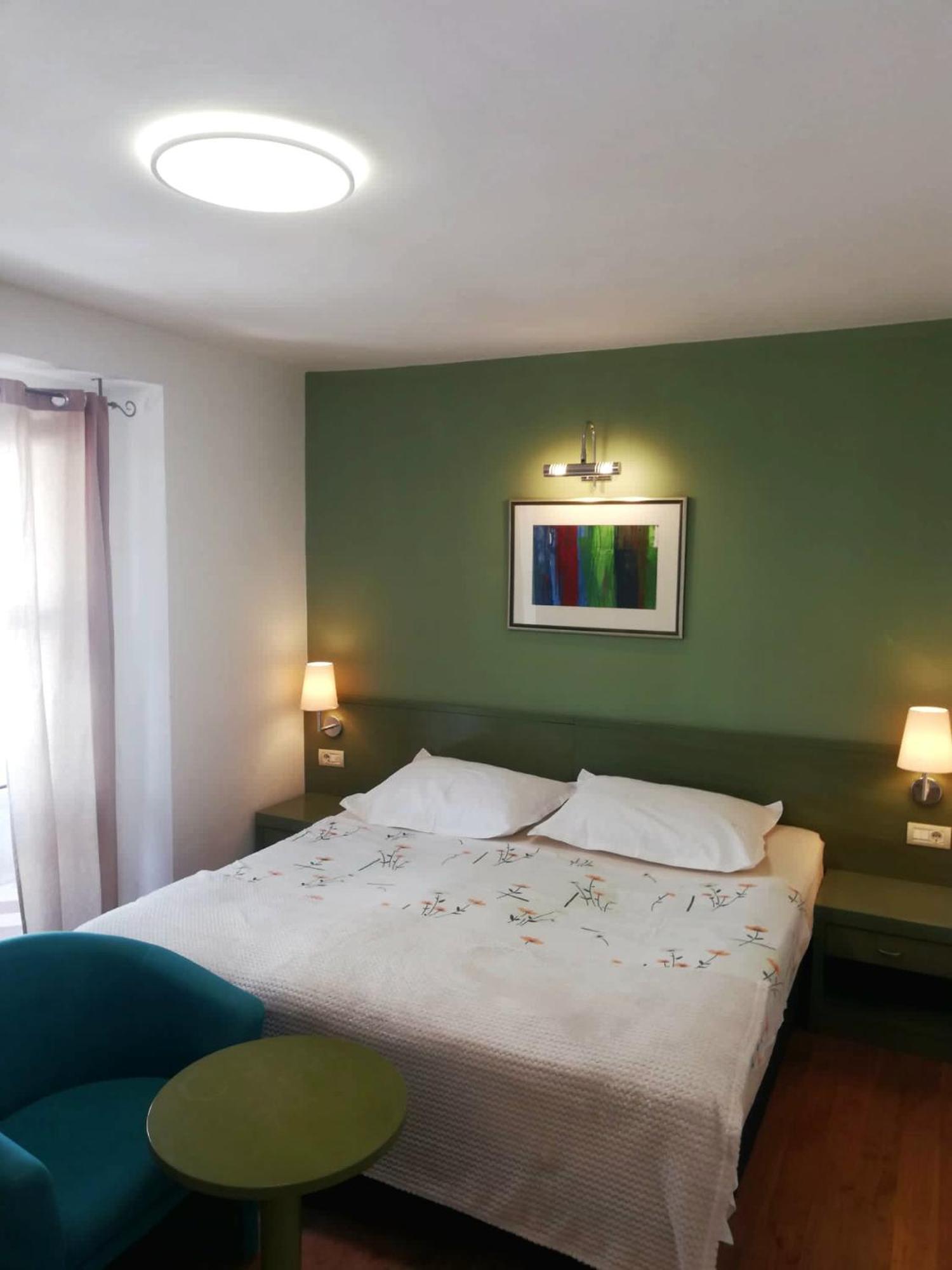 Apartmani Mistral Makarska Zimmer foto